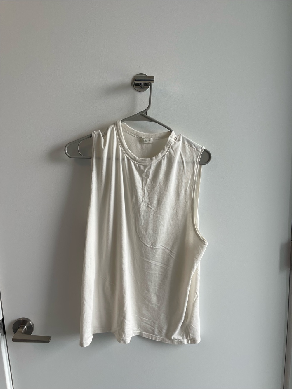 SKIMS Sleeveless Crewneck Tank Top in Cream